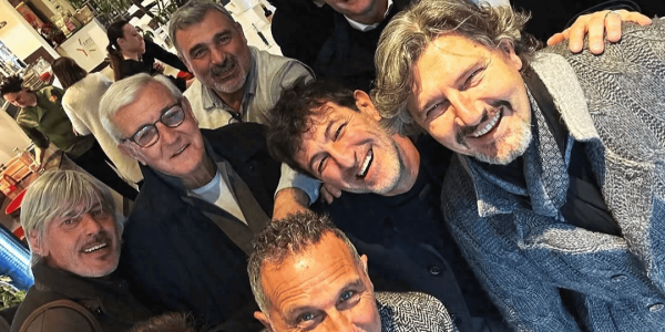 96尤文夺欧冠30周年，皮耶罗等众将聚在里皮家中，老爷子好久不见