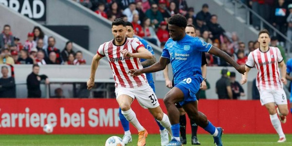 3-3鏖战，24岁日本新星闪耀德甲赛场：利剑出鞘，率队逼平勒沃库森