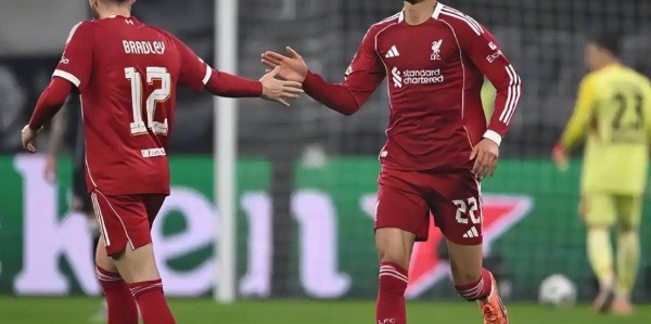 利物浦多点开花＋终结各项赛事4连败＋跃居欧冠第10位！