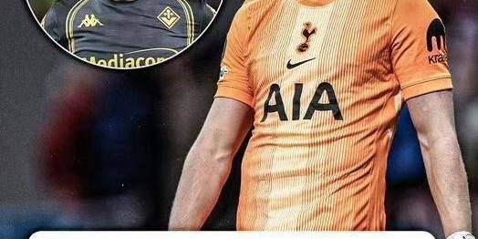 17分钟被换下！德赫亚暖言鼓励金斯基：只有门将才懂这一夜的痛