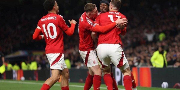 欧联-费内巴切VS诺丁汉森林：森林效法上赛季热刺