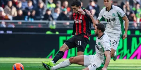 意甲积分榜大乱！米兰悄然登顶，尤文罗马双双翻车，争冠格局一夜洗牌