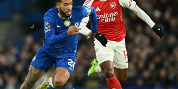 英超榜首战！十人切尔西1-1阿森纳主场7年不胜，马雷斯卡炮轰主裁