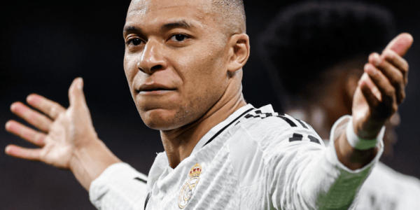 10场14球！姆巴佩距C罗欧冠17球纪录还差3球，能否逆转拜仁是关键