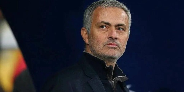 穆里尼奥坚决否认加盟皇马传闻，真相究竟为何？