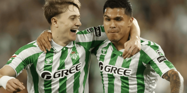 西甲：比利亚雷亚尔VS埃尔切,最新专家扫盘比分预测