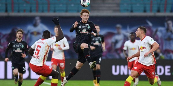 那不勒斯实力是否被高估？意甲豪强对决全方位解析：那不勒斯VS AC米兰