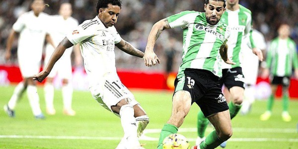 打脸质疑！皇马太子5场5球，教练用人