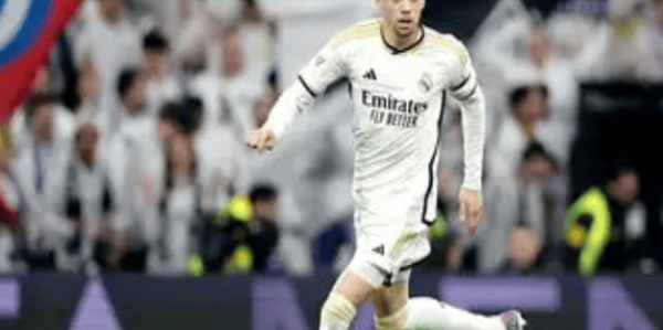 周日027 皇马VS马竞近期表现复盘与赛果前瞻分析