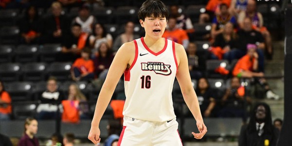 杨瀚森神奇9投9中砍20分9篮板5助 混音不敌奥斯汀马刺