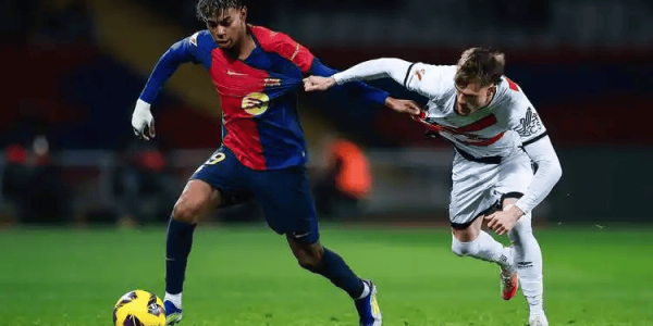 西甲焦点战：皇马VS巴列卡诺——争冠豪门能否碾压保级弱旅？