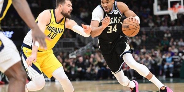 字母哥31+14内史密斯32分 雄鹿胜步行者