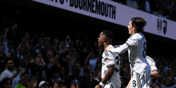 爆大冷！0-1！英超劲旅倒下，埃梅里不敢相信，塞塞尼翁立大功