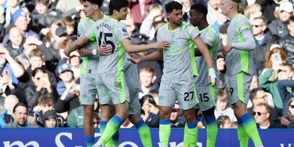 英超-多库破门谢尔基助攻双响 曼城3-0切尔西距枪手6分