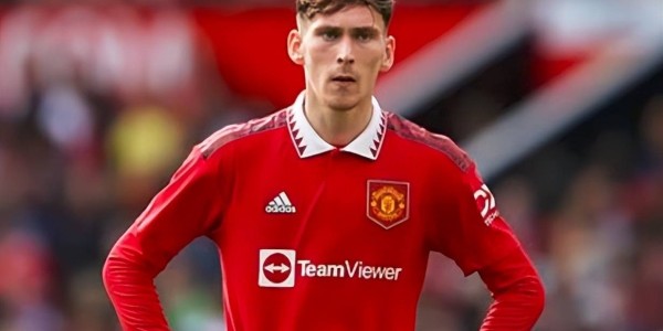 图赫尔钦点！前曼联“新卡里克”变身全能战士，国家队首秀惊艳