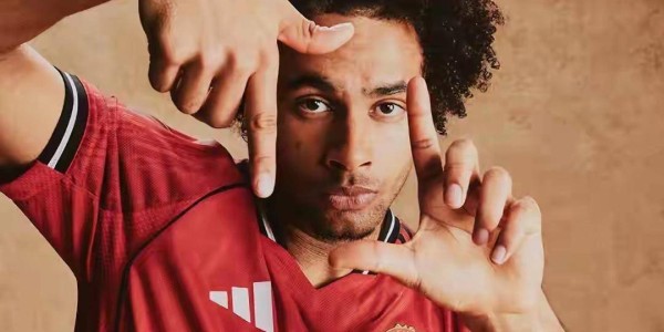 豪门共识：老将降薪留、新星重金锁，伊萨克回归+曼联续约！