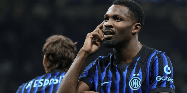 3-0横扫！意甲领头羊踢疯了，领先那不勒斯12分，甩开米兰15分