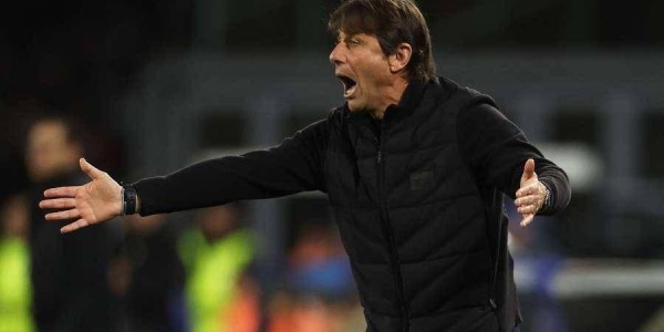 孔蒂的无奈 切尔西的金钱优势让那不勒斯欧冠梦碎