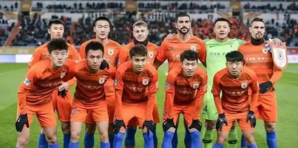 鲁能憋大招！免签前切尔西冠军中卫，这波“捡漏”什么水平？