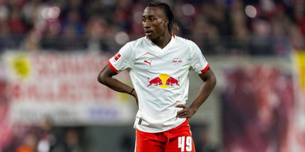 曼联锁定德甲过人王！8000万欧力邀19岁新星迪奥曼德，左翼焕然一新