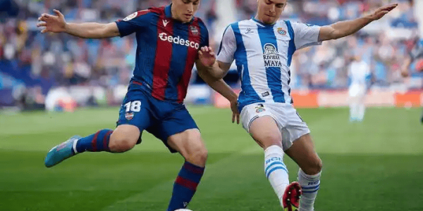 欧罗巴前瞻：弗赖堡 VS 塞尔塔，魔鬼主场遇残阵西甲劲旅，主队稳占先机