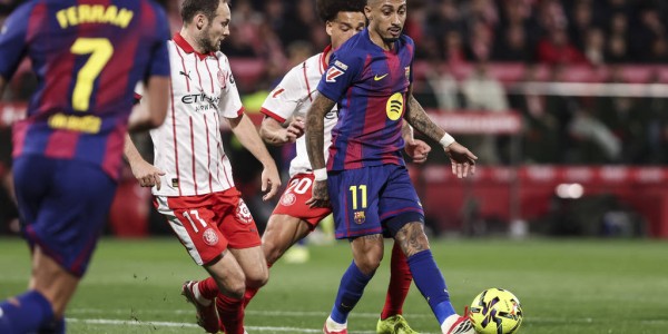 西甲-丢掉榜首！亚马尔失点+失单刀 巴萨1-2遭赫罗纳绝杀