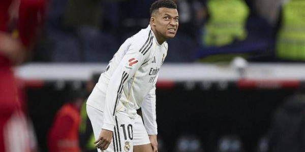 伤缺3周！曝姆巴佩瞒伤踢满3场+只为破C罗纪录 球迷怒喷：私心重