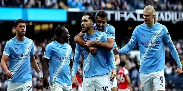 蓝月亮闪光＋近期三线斩获4连胜＋加冕英联杯冠军＋剑指3冠王！