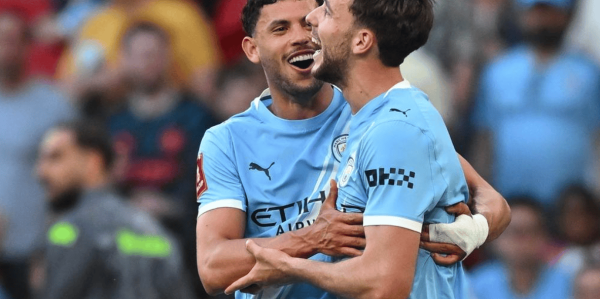 4-3！2-1！疯狂一夜，拜仁让三追四，曼城逆袭进决赛，阿森纳险胜