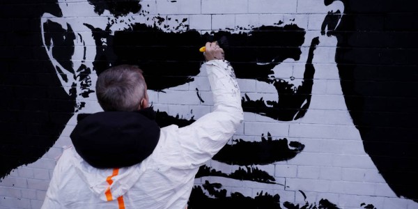 阿森纳锁定未来核心：萨卡续约到2031，周薪逾30万英镑的背后意味什么？