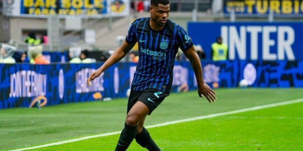 利物浦豪掷1.25亿欧元彻底重建右路，19岁德甲过人王+30岁荷兰铁卫组合呼之欲出！