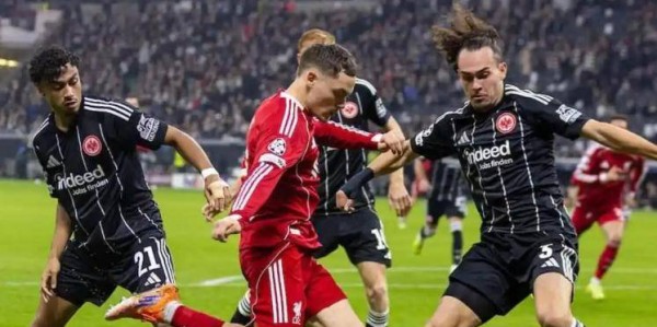 萨拉赫VS新体系：利物浦今夜不只为3分！功勋核心与主帅的战术博弈谁将胜出？