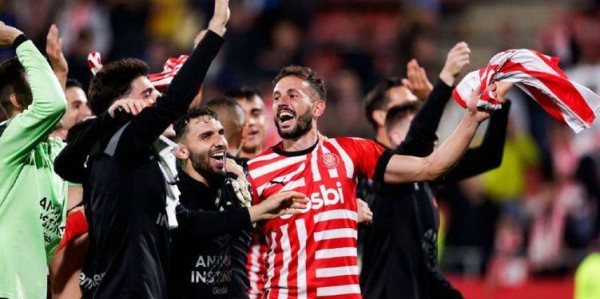 西甲争冠焦点！巴萨主场碾压赫罗纳？保级队难破 “诺坎普魔咒”