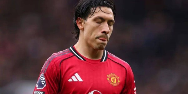 利马伤情反复恐无缘曼联战维拉！曾因伤重想退役，或迫使拉爵买范德芬