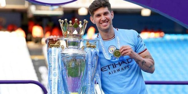 10年19冠！曼城官宣31岁功勋自由身离队 周薪25万 意甲3豪门哄抢