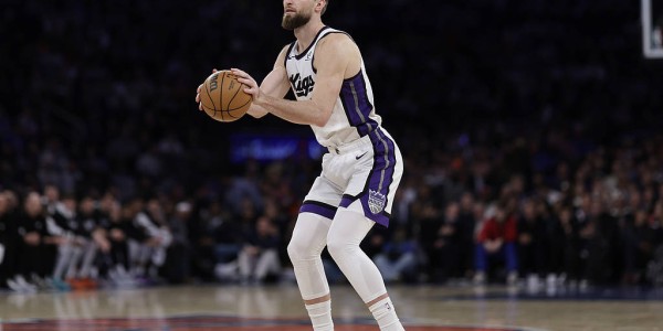 Shams：小萨博尼斯接受左膝半月板修复手术 本赛季报销