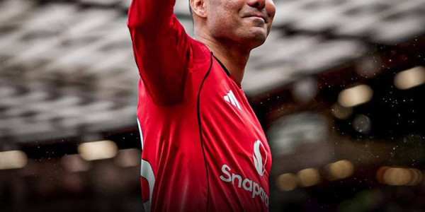 卡塞米罗离开曼联时间官宣！首份正式报价曝光，投奔小贝搭档梅西