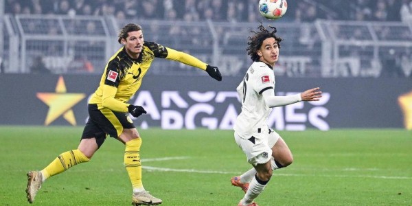 47分+66球！拜仁创造德甲历史上半程最佳战绩，社媒晒海报庆祝