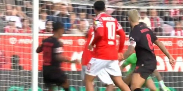 德甲第七轮激战：拜仁七战全胜领跑，勒沃库森险胜紧追