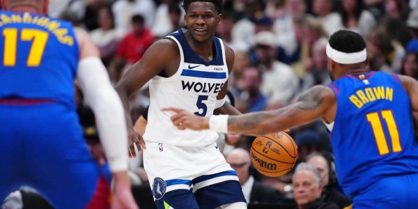 爱德华兹21分约基奇空砍35分 森林狼胜掘金