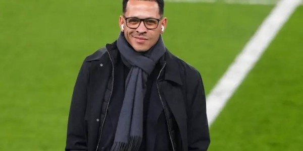 1.21亿先生绝杀！切尔西让2追3创历史，罗塞尼尔点石成金唤醒铁血蓝军