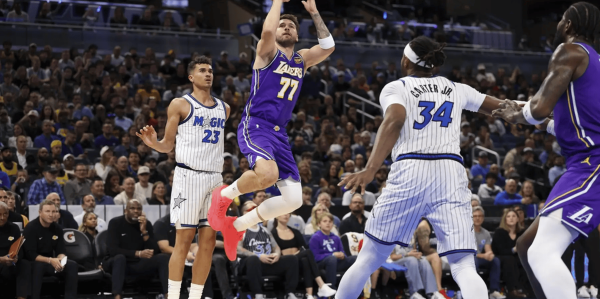 上周最佳球员：东契奇蝉联 三球职业生涯首次当选