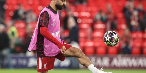 新老传承，利物浦双星闪耀：萨拉赫告别演出，17岁新星恩古莫哈惊艳亮相