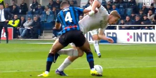 霍伊伦德转会生变？那不勒斯恐达不到激活条件，仍向曼联承诺4400万买断