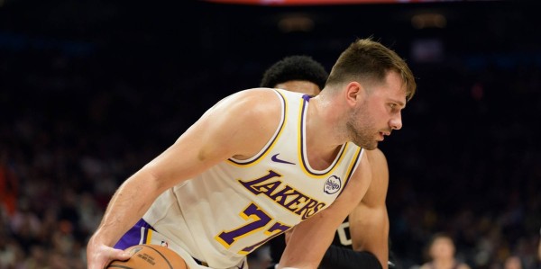 官方实力榜：雷霆居首火箭升第三 湖人第7勇士NO.17