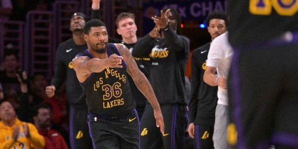 攻防在线！斯玛特对飚杜兰特打出代表作 赛后获老詹盛赞