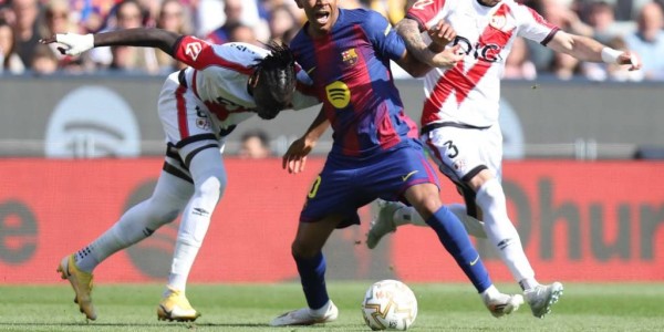 “我们并不需要奇迹就能晋级欧冠四强”——弗里克的乐观与现实在诺坎普的考卷