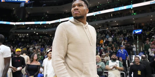 字母哥因伤缺席赛季收官战获官宣 雄鹿生涯就此告别？