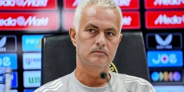 穆帅自荐执教皇马，但与安切洛蒂的核心差异，注定他难以复制成功