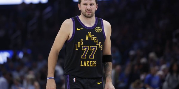 东契奇里弗斯带伤出战？雷迪克：他们都通过了医疗许可